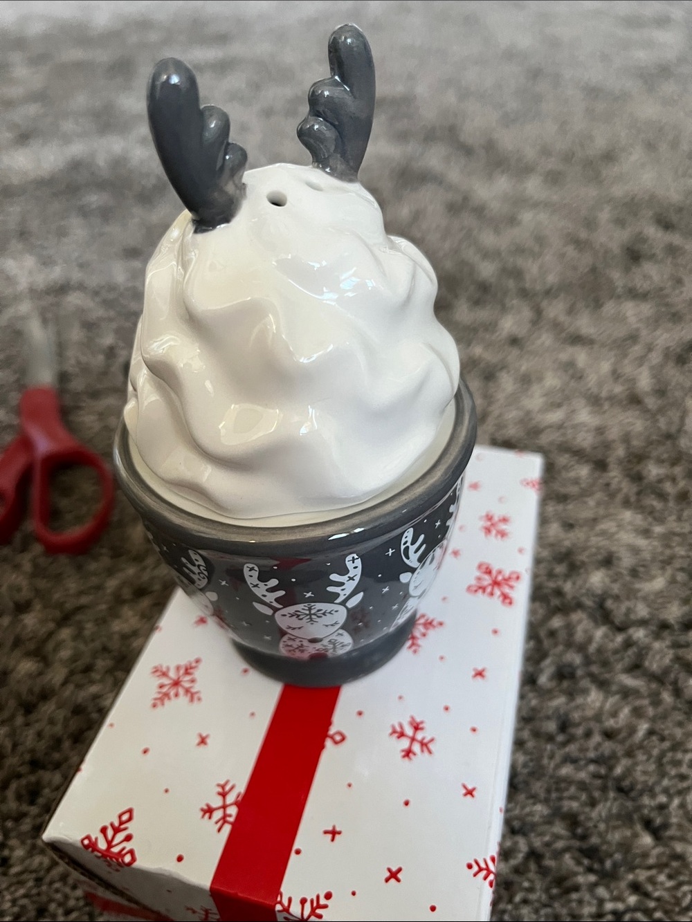 salt and pepper set. Cute winter design. Comes in gift box. Temptations QVC.